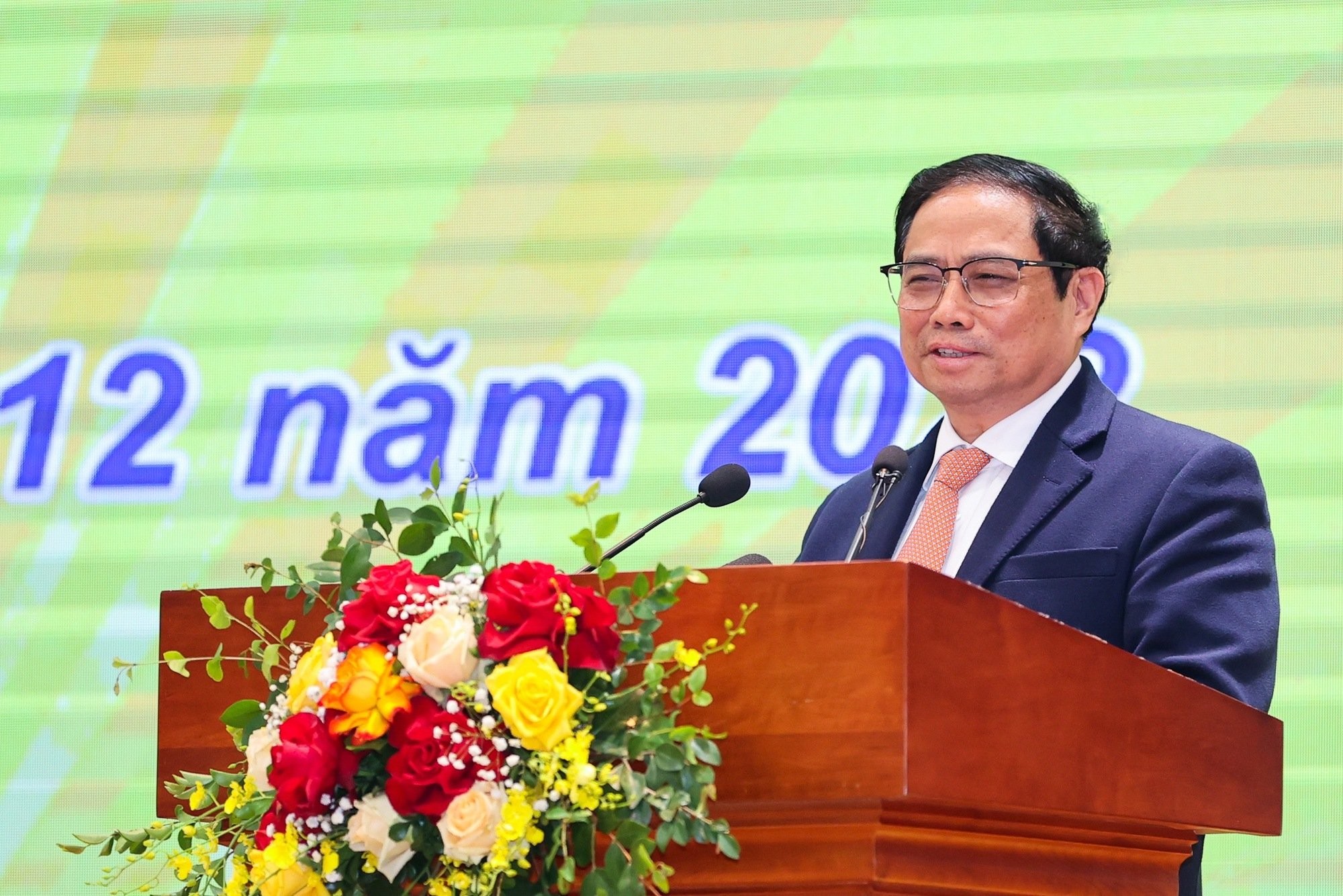 Thủ tướng dự Hội nghị tổng kết công tác năm 2022 và triển khai nhiệm vụ ngân hàng năm 2023